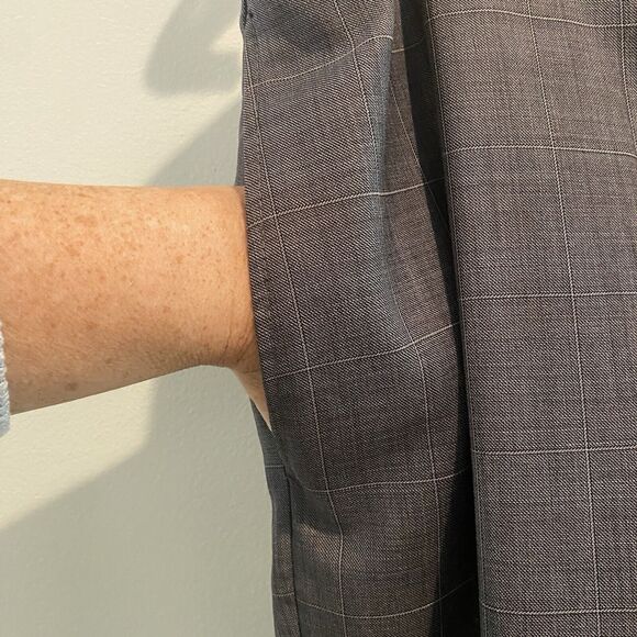 Jos. A. Bank Gray Suit - Picture 15 of 16